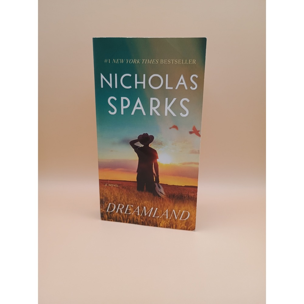 Dreamland Nicholas Sparks Paperback Novel Romance Fiction 9780593449585